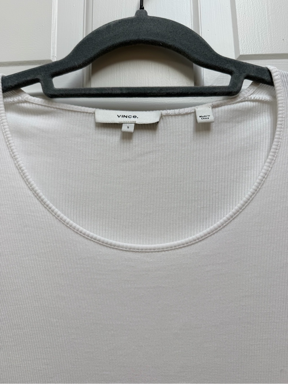 VINCE White Ribbed Tee - Picture 3 of 6